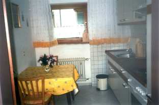 kueche.jpg (8135 Byte)